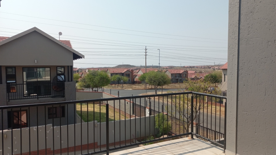 3 Bedroom Property for Sale in Wild Olive Estate Free State